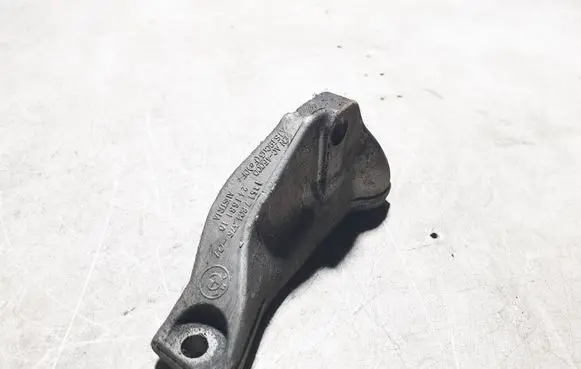 BMW 3 E90 E91 Fuel pump bracket 13517804376 7804376