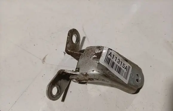 Hyundai ix35 Front door upper hinge 