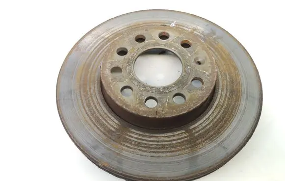 Volkswagen Touran I Front brake disc