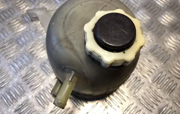 Renault Megane II Coolant expansion tank/reservoir 7700839184