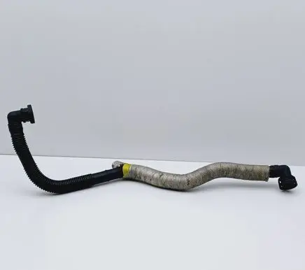 Volkswagen PASSAT B5.5 Breather hose/pipe 3B0131149B