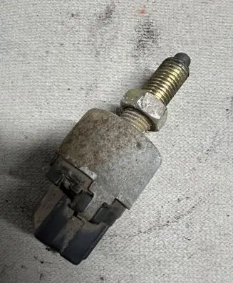 Opel Frontera B Brake pedal sensor switch