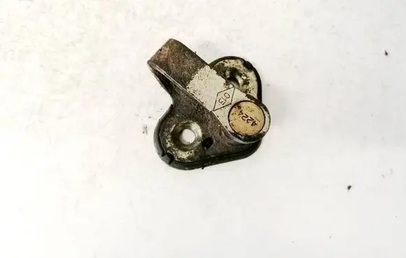 Iveco Daily 40.8 Front door lock loop/hook striker 