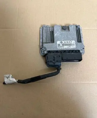 Volkswagen Touran I Engine control unit/module 03G906021MP 03G906021AN 0281014041