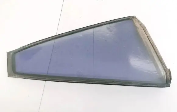Toyota RAV 4 (XA20) Rear vent window glass 