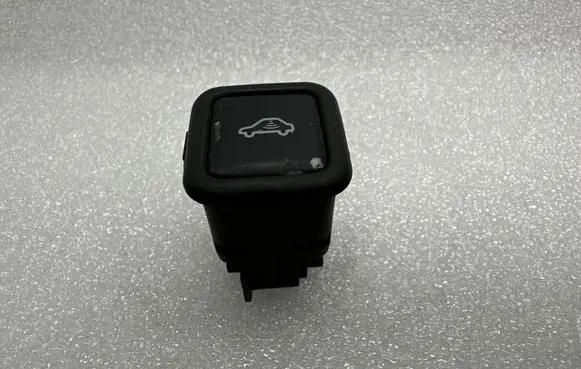 Audi A6 S6 C5 4B Alarm switch 4B0962109A 03000390 337326