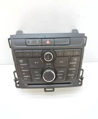Head unit multimedia control