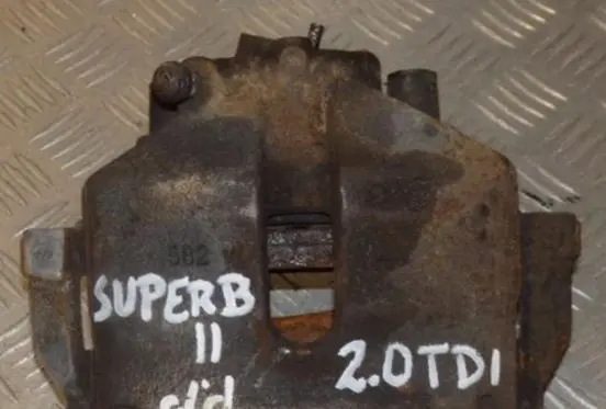 Skoda Superb B6 (3T) Front brake caliper