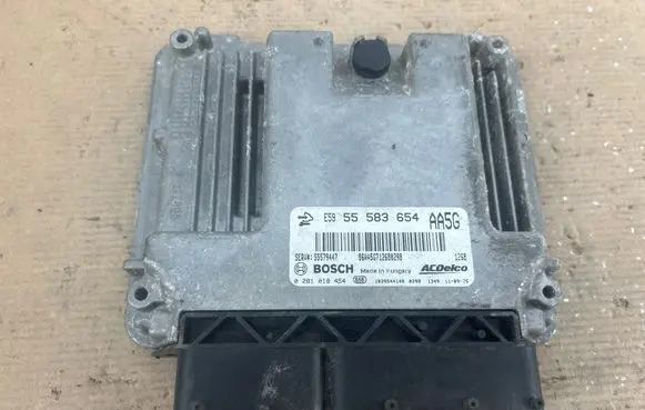 Opel Insignia A Engine control unit/module 55583654 0281018454 55579447