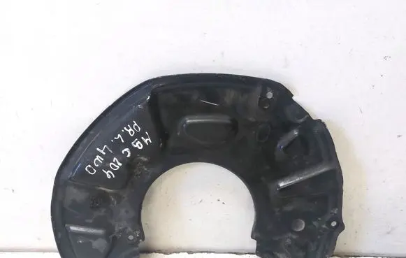 Mercedes-Benz C W204 Front brake disc dust cover plate A2044211120