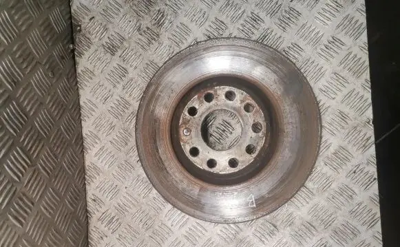 Volkswagen PASSAT B6 Front brake disc