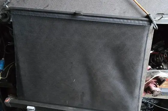 Volkswagen PASSAT B6 Parcel shelf load cover brak