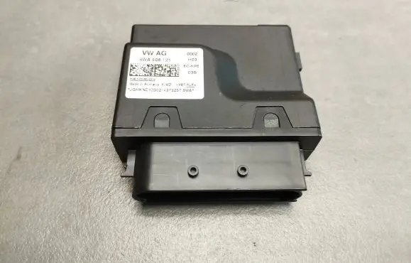 Volkswagen Arteon Fuel injection pump control unit/module 5WA906121