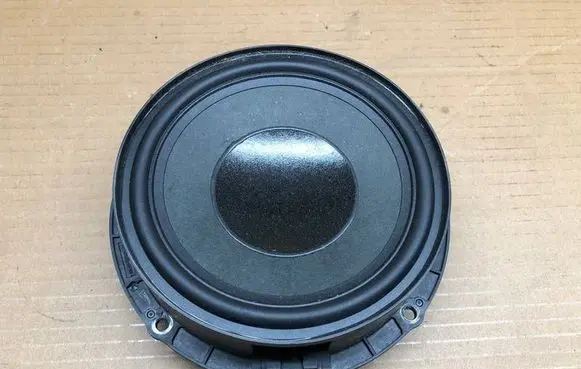 Skoda Citigo Front door speaker 1S0035453A
