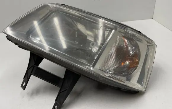 Volkswagen Transporter - Caravelle T5 Headlight/headlamp 7H1941015J 0301191301