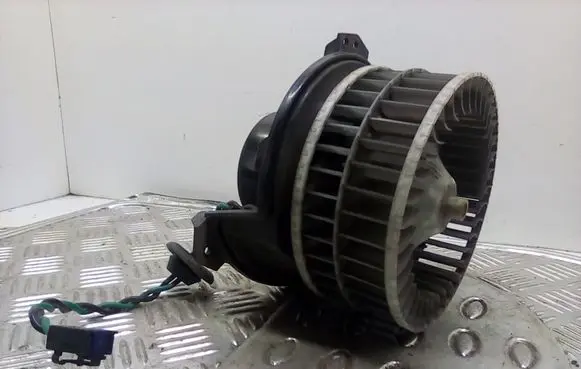 Chrysler Pacifica Heater fan/blower AY1661000346