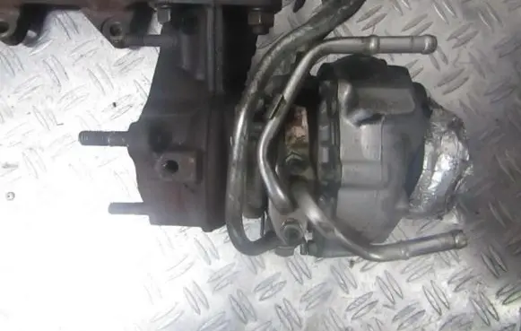Toyota Avensis T220 Turbo 1720127010 17201-27010