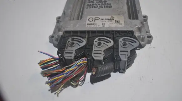 Nissan X-Trail T31 Engine control unit/module 0281013874 23710JG78B