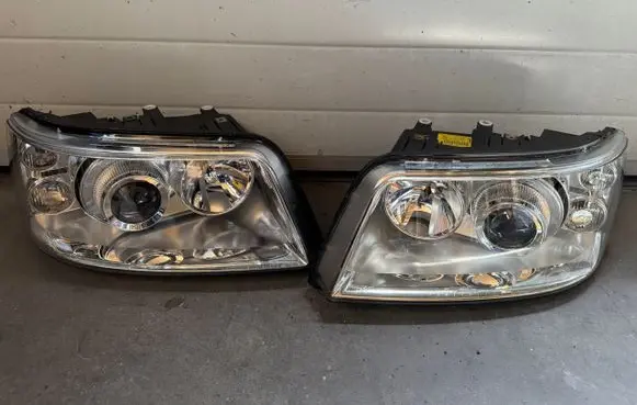 Volkswagen Multivan T5 Headlights/headlamps set 