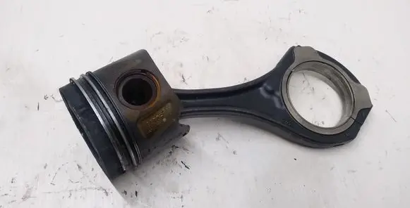 Mercedes-Benz S W221 Piston with connecting rod 8370B