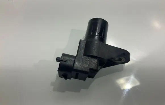 Mercedes-Benz CLS C219 Camshaft position sensor A0051531328 0051531328