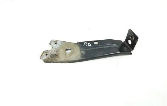 Maserati Ghibli Fender mounting bracket