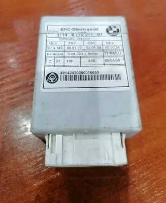 Peugeot 207 Air suspension control unit module (rear) 6770411 4914243000001659