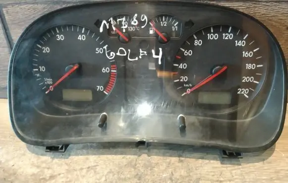 Volkswagen Golf IV Speedometer (instrument cluster) 0263628000 1J0920805