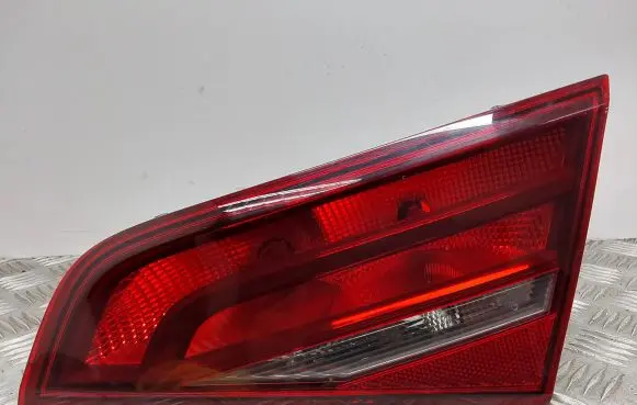 Audi A3 S3 8V Tailgate rear/tail lights 8V4945094