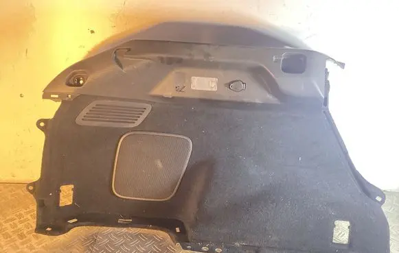 Trunk/boot lower side trim panel