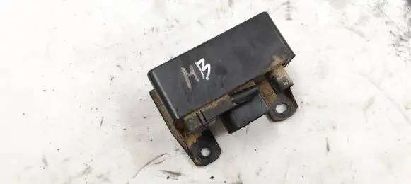 Mercedes-Benz C W203 Glow plug pre-heat relay