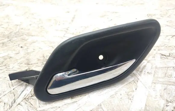 BMW 5 E39 Rear door interior handle 8226049