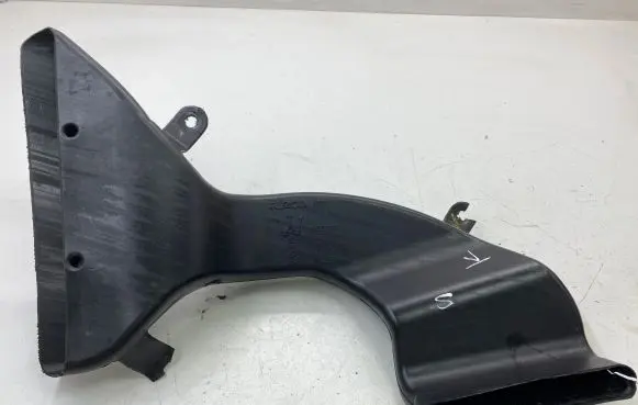 Maserati Quattroporte Air intake duct part 66552100