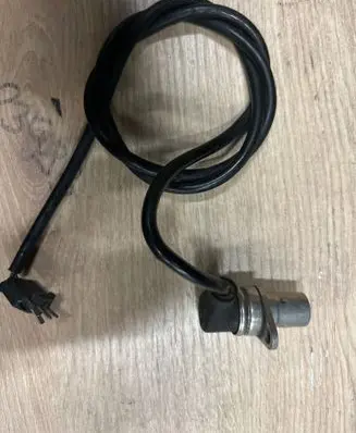 Seat Toledo II (1M) Crankshaft position sensor 0261210