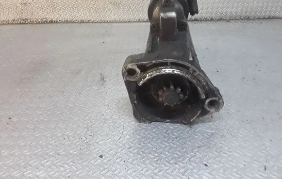 Volkswagen PASSAT B5.5 Starter motor 0001124020