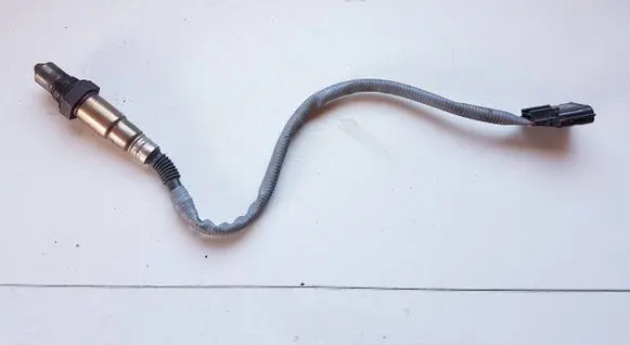 Mercedes-Benz V Class W447 Lambda probe sensor 226A41733R H8201395330 0281004221