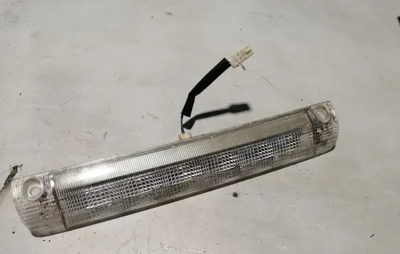 Toyota RAV 4 (XA30) Third/center stoplight