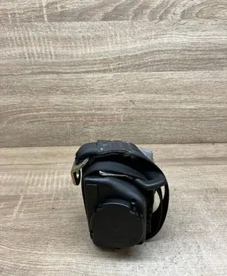 Audi A6 S6 C5 4B Rear seatbelt 4B9857805 000651
