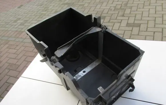 Ford Kuga I Battery box tray 