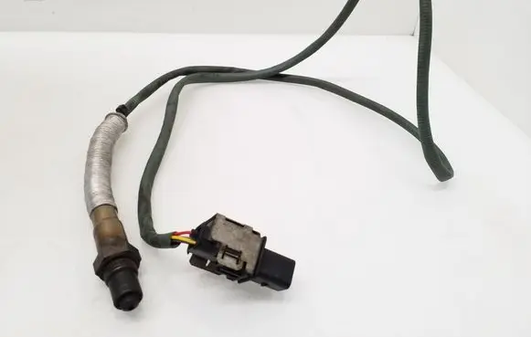 Mercedes-Benz C W204 Lambda probe sensor 0065422718 0258017203