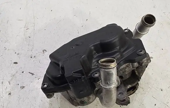 Volkswagen Golf VII EGR valve 04L131501S