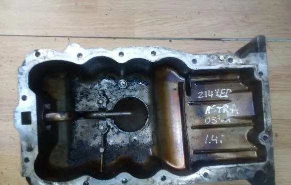 Opel Astra H Oil sump 9128621 0077007