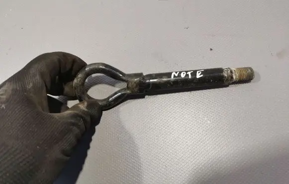 Nissan Note (E11) Towing hook eye 