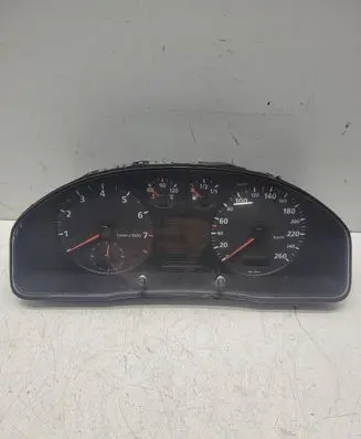 Audi A4 S4 B5 8D Speedometer (instrument cluster) 88311225