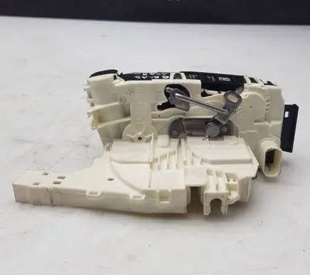 Mercedes-Benz Sprinter W907 W910 Rear door lock A9107407500