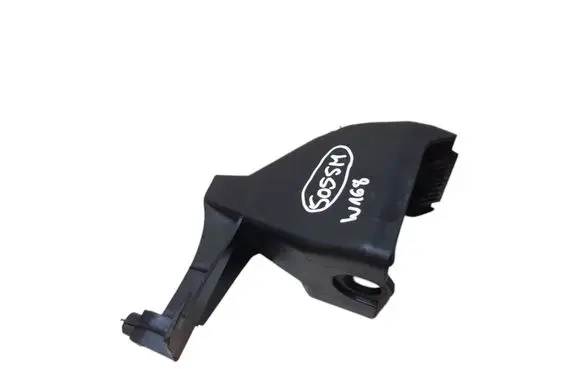 Front bumper mounting bracket