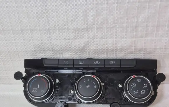 Volkswagen Golf VII Climate control unit 5G0907426M 5HB01117620 1401510202