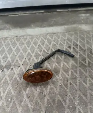 Subaru Legacy Front fender indicator light 015445 2155