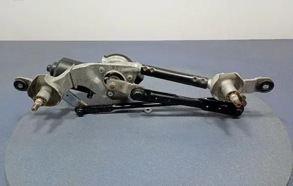 Hyundai i30 Front wiper linkage and motor 98110-A5000