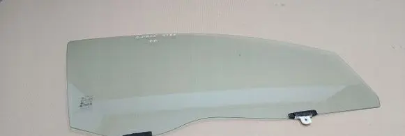 Mitsubishi Space Star Sliding door window/glass 